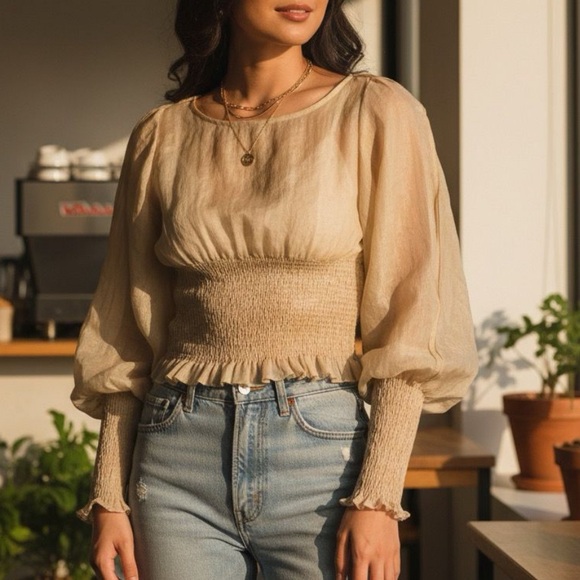 VORANIDASmocked Top